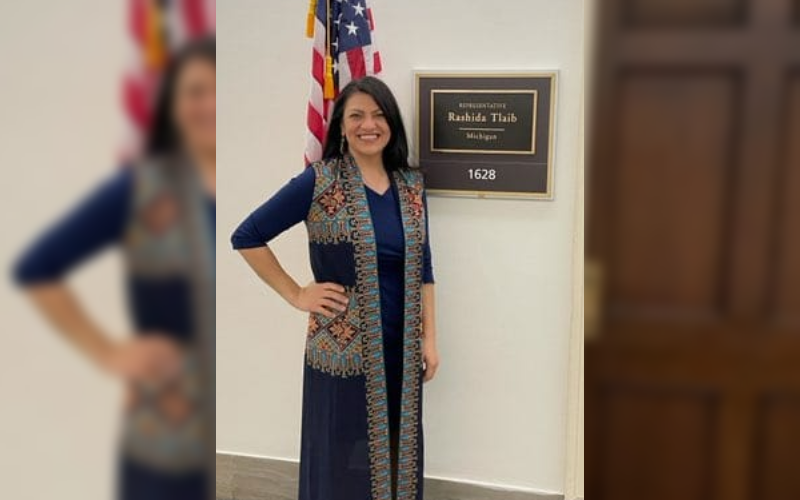 For The Second Time In A Row Rashida Tlaib Takes Oath In A Palestinian Dress Muslim Womens 